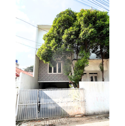 Perumahan Rumah Kebagusan Model Split Level Bisa 2 Carport 7 Menit Tol Simatupang